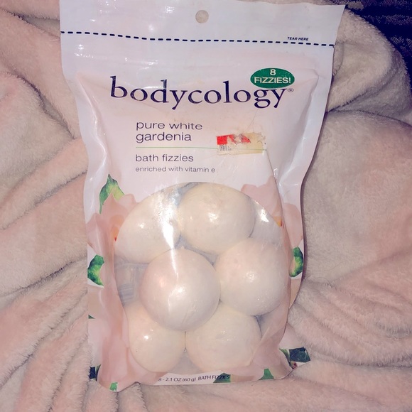 Bodycology pure white gardenia bath fizzies